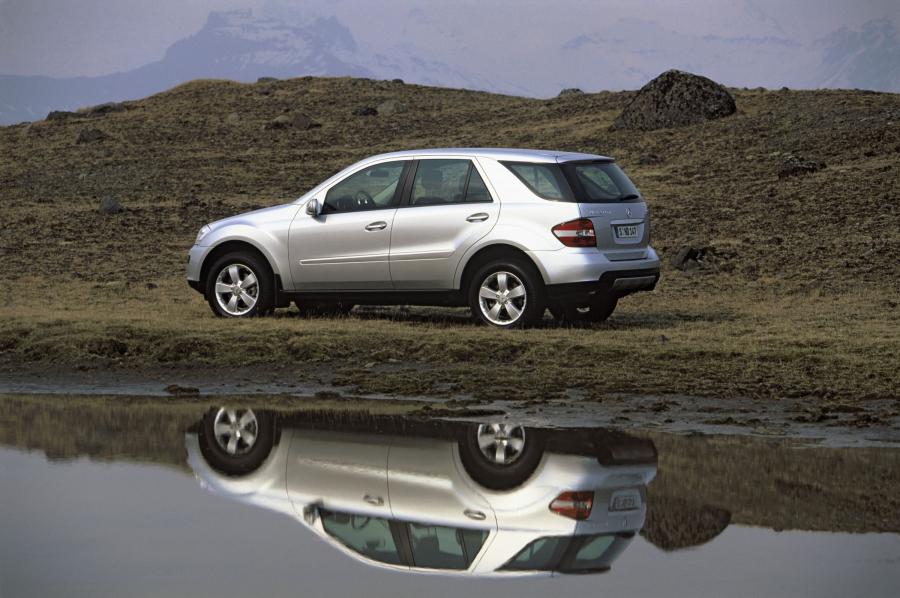  Mercedes-Benz ML-Class 2006 года  (фото 83 из 400)